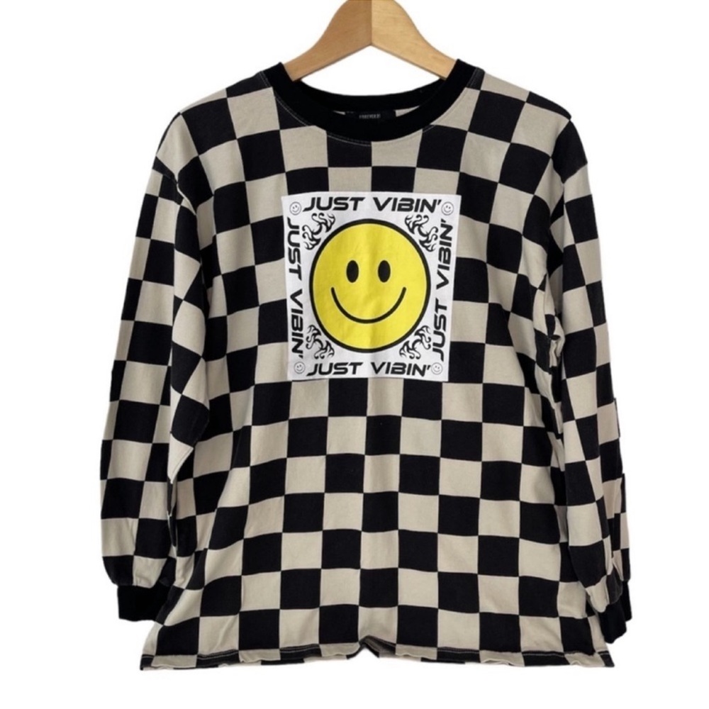 Forever 21 Long Sleeve Tee Checkered Just Vibin’ Happy Face Women’s Size Small - Picture 2 of 10